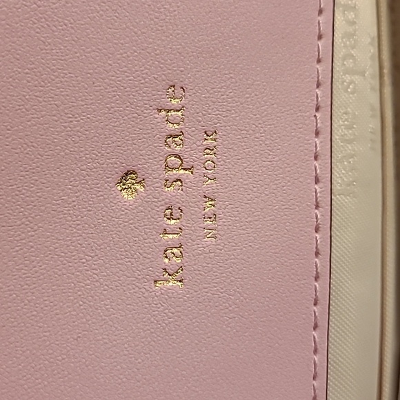 Kate Spade Kenzie Patent Flap Wristlet NWT - Picture 10 of 11